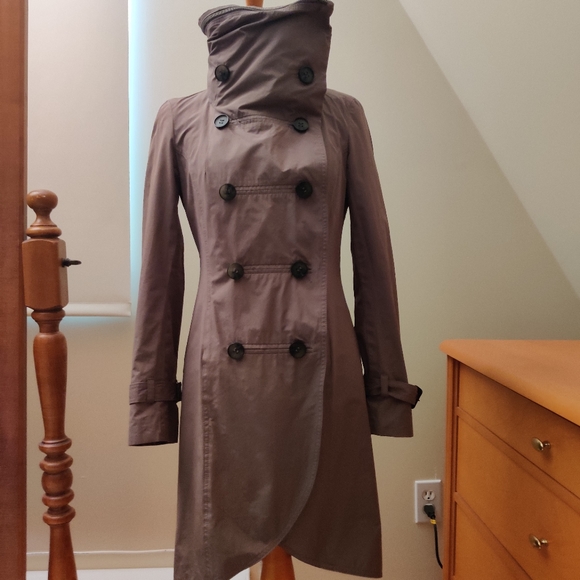 Beautiful Mackage trenchcoat, EUC, XS - Picture 2 of 9